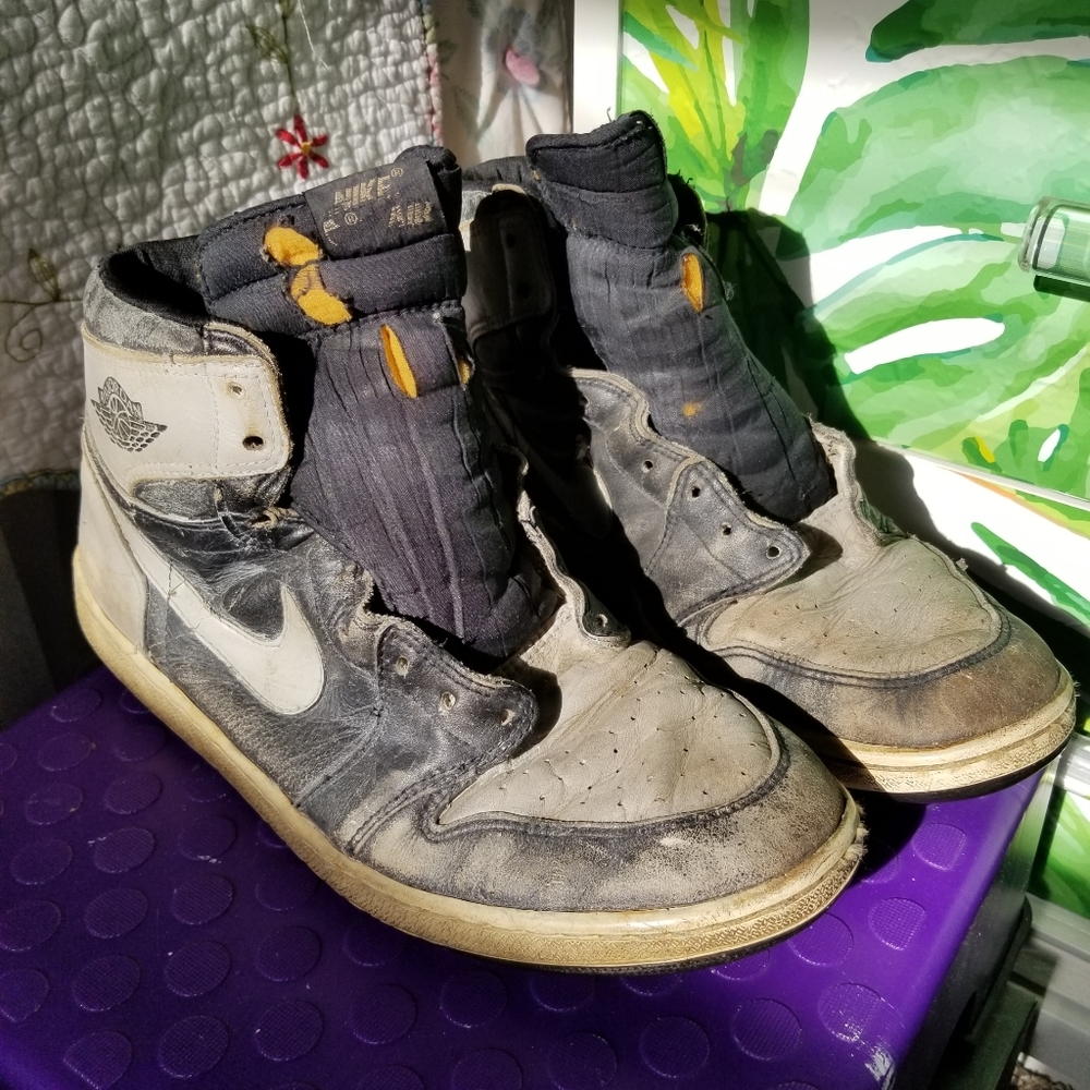 Nike Air Jordan 1 SHADOW 1985 Black and Gray RARE